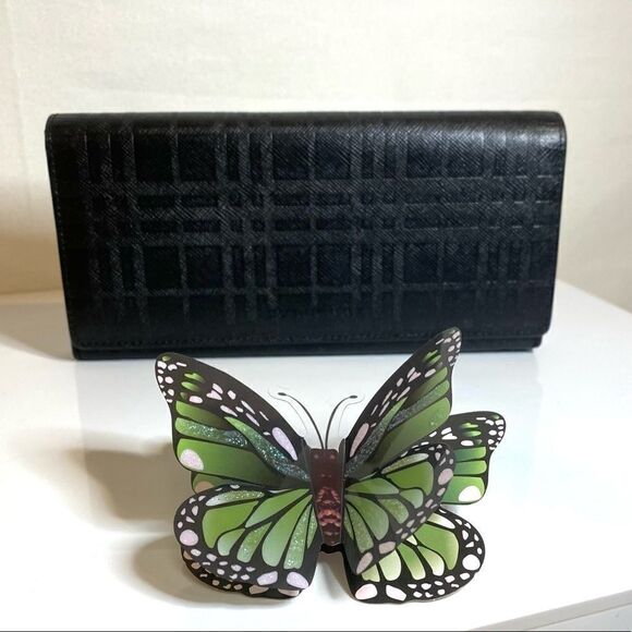 Authentic Burberry Wallet   - Picture 1 of 13